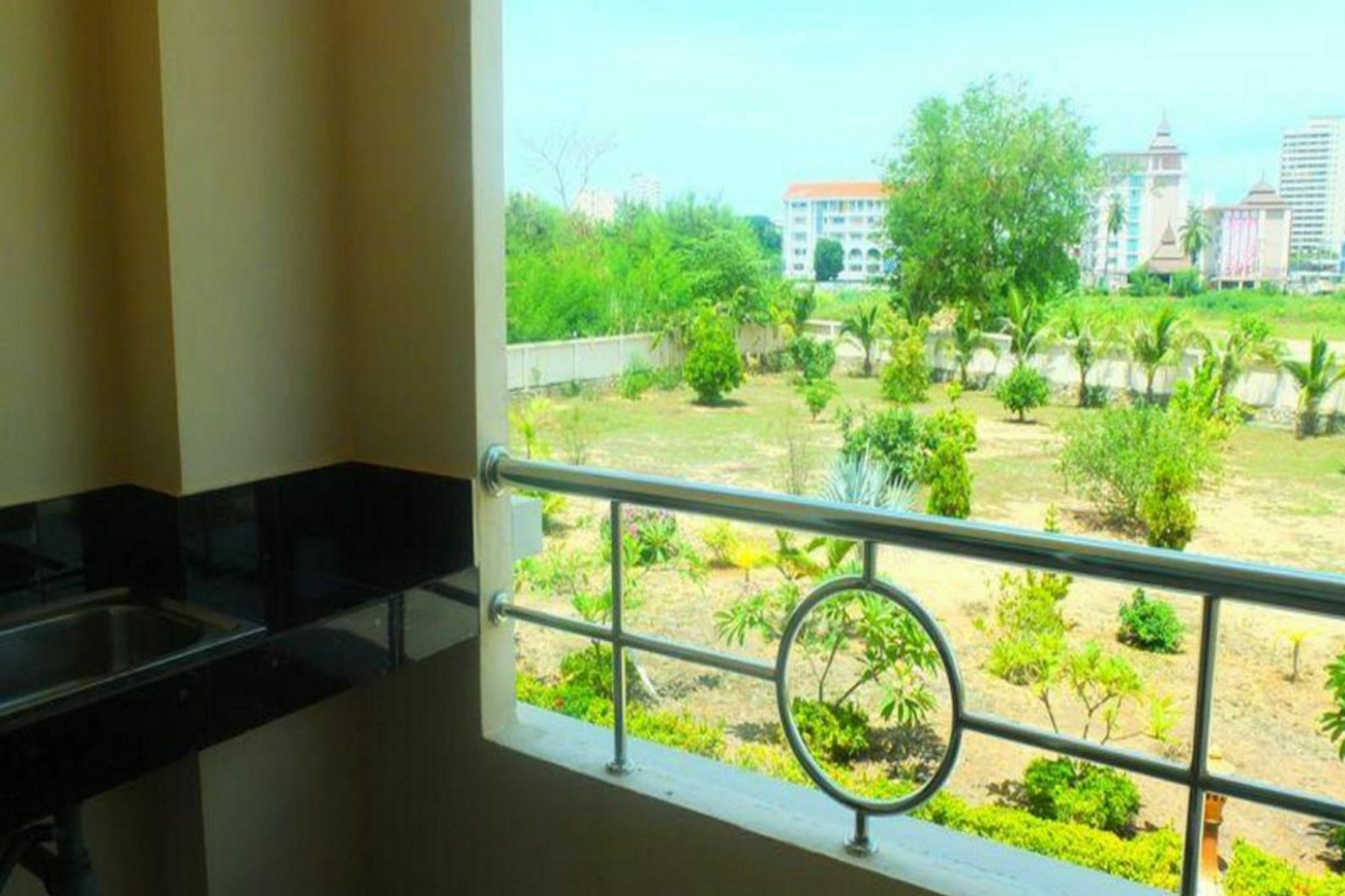 Lk Pavilion Executive Serviced Apartment Pattaya Exterior foto
