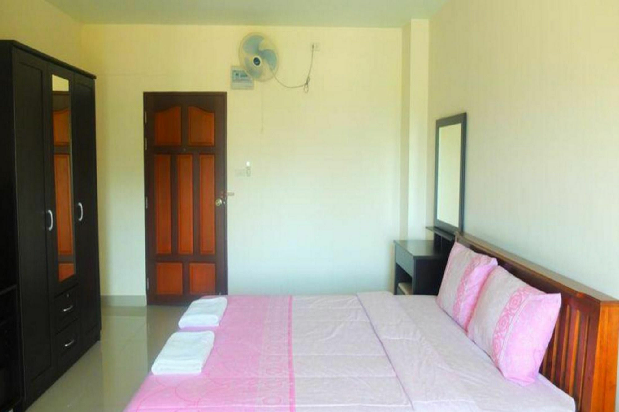 Lk Pavilion Executive Serviced Apartment Pattaya Exterior foto